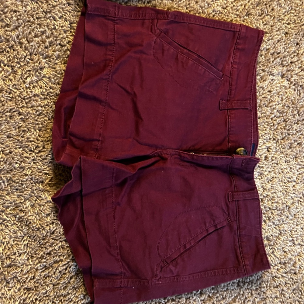 Burgundy American Eagle shorts